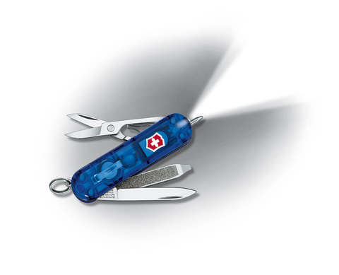 Нож-брелок Victorinox Classic Signature Lite, 58 мм, 7 функций, полупрозрачный синий 0.6226.T2 от прозводителя Victorinox